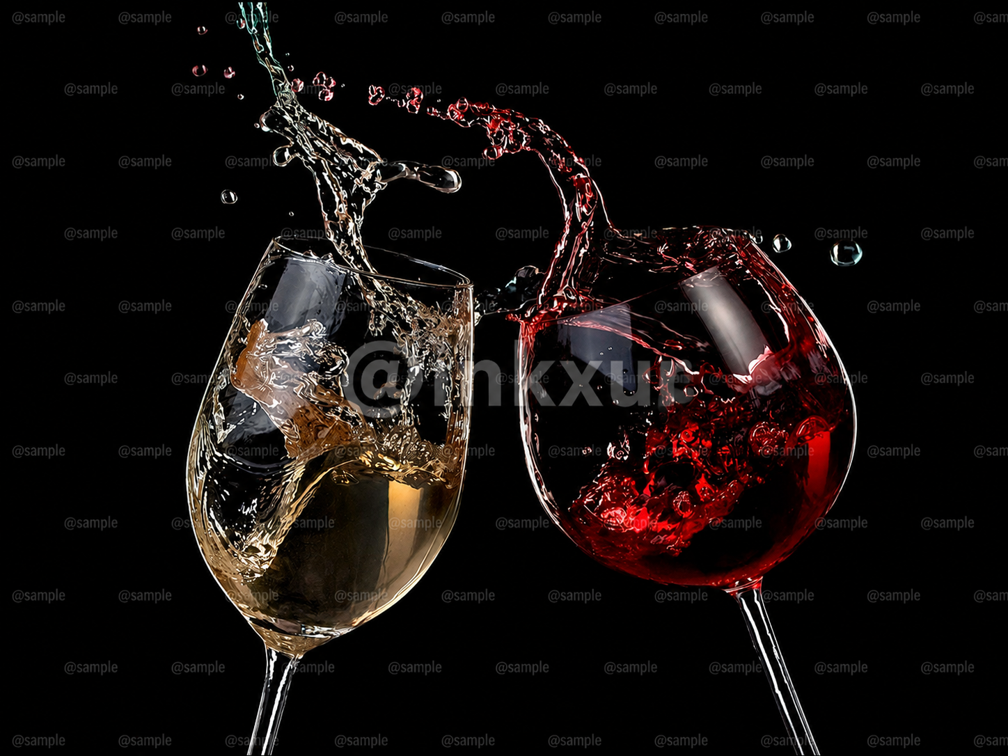 WINE GLASSES IN BLACK
