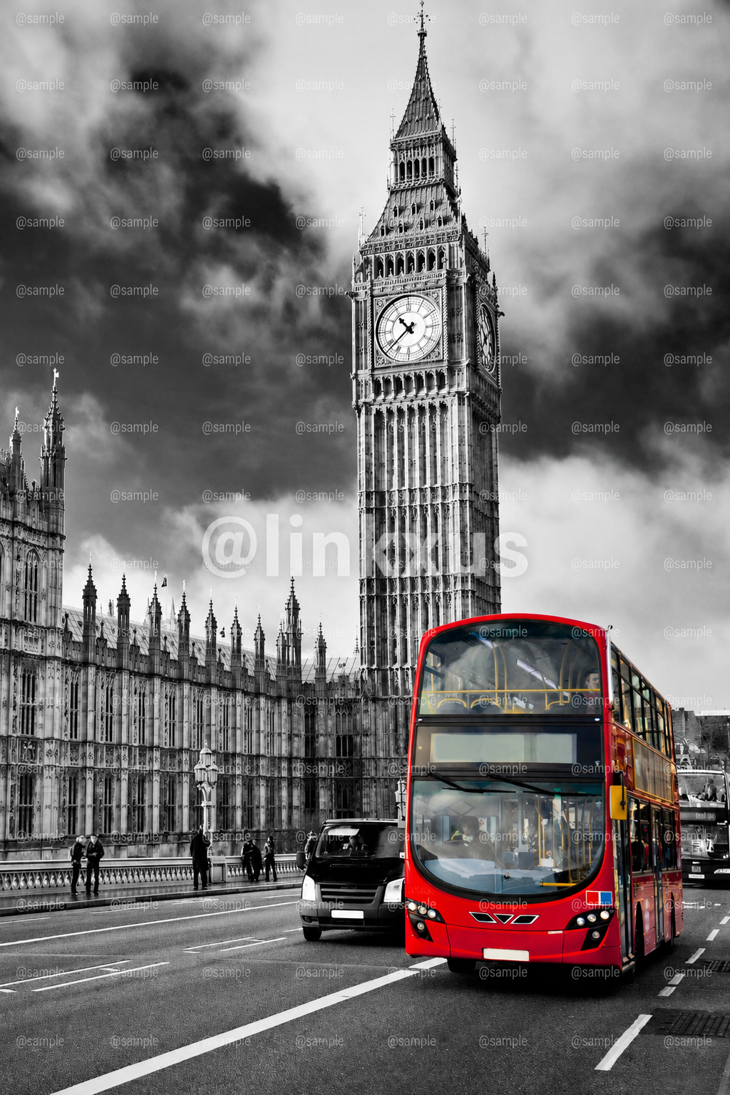 RED BUS ON THE BIG BEN STREET IN LONDON