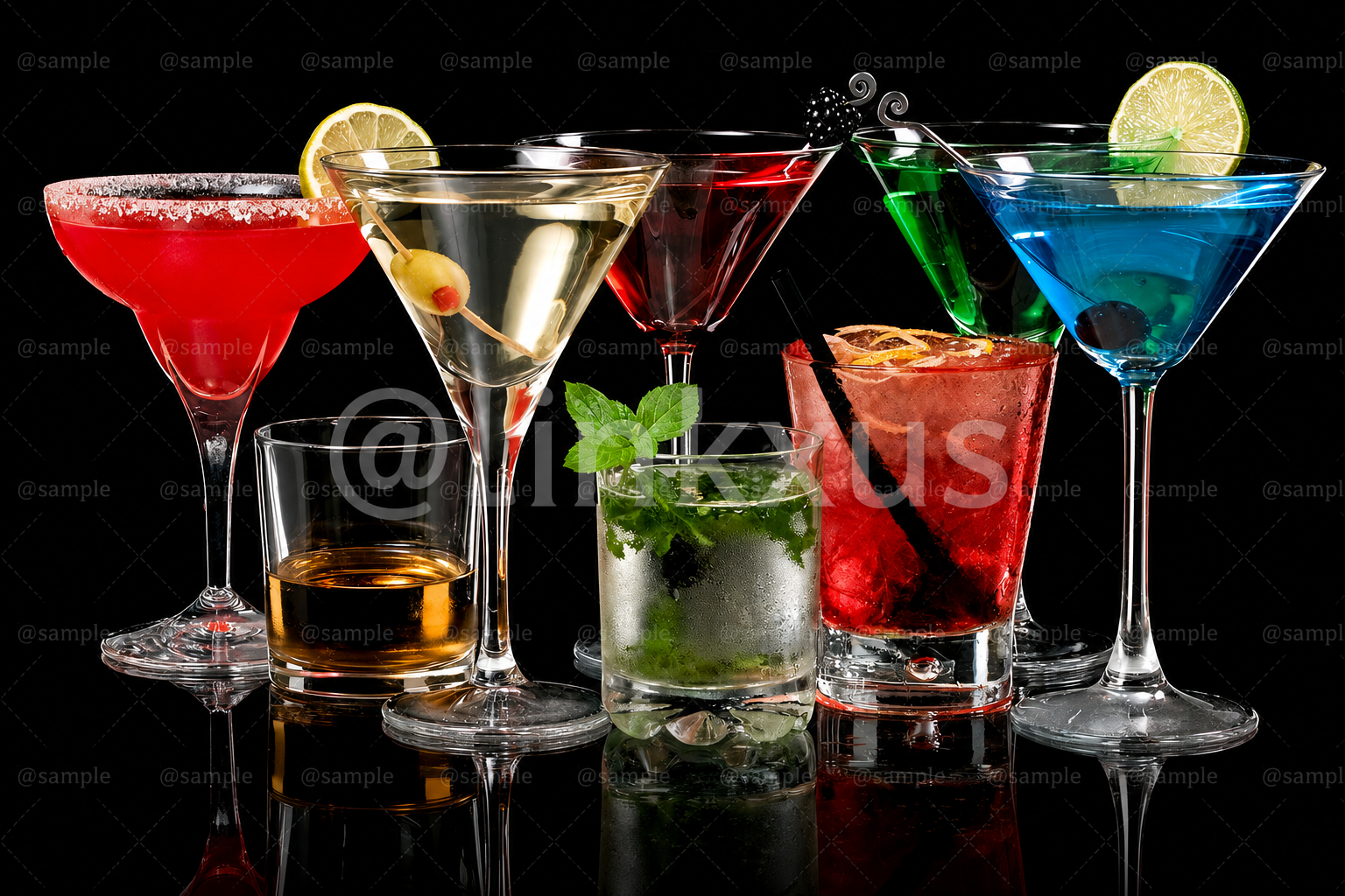 8 COCKTAILS