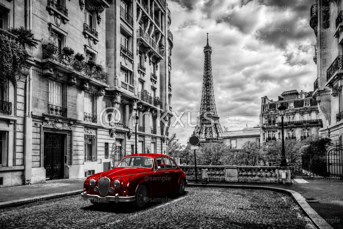 EIFFEL TOWER PARIS