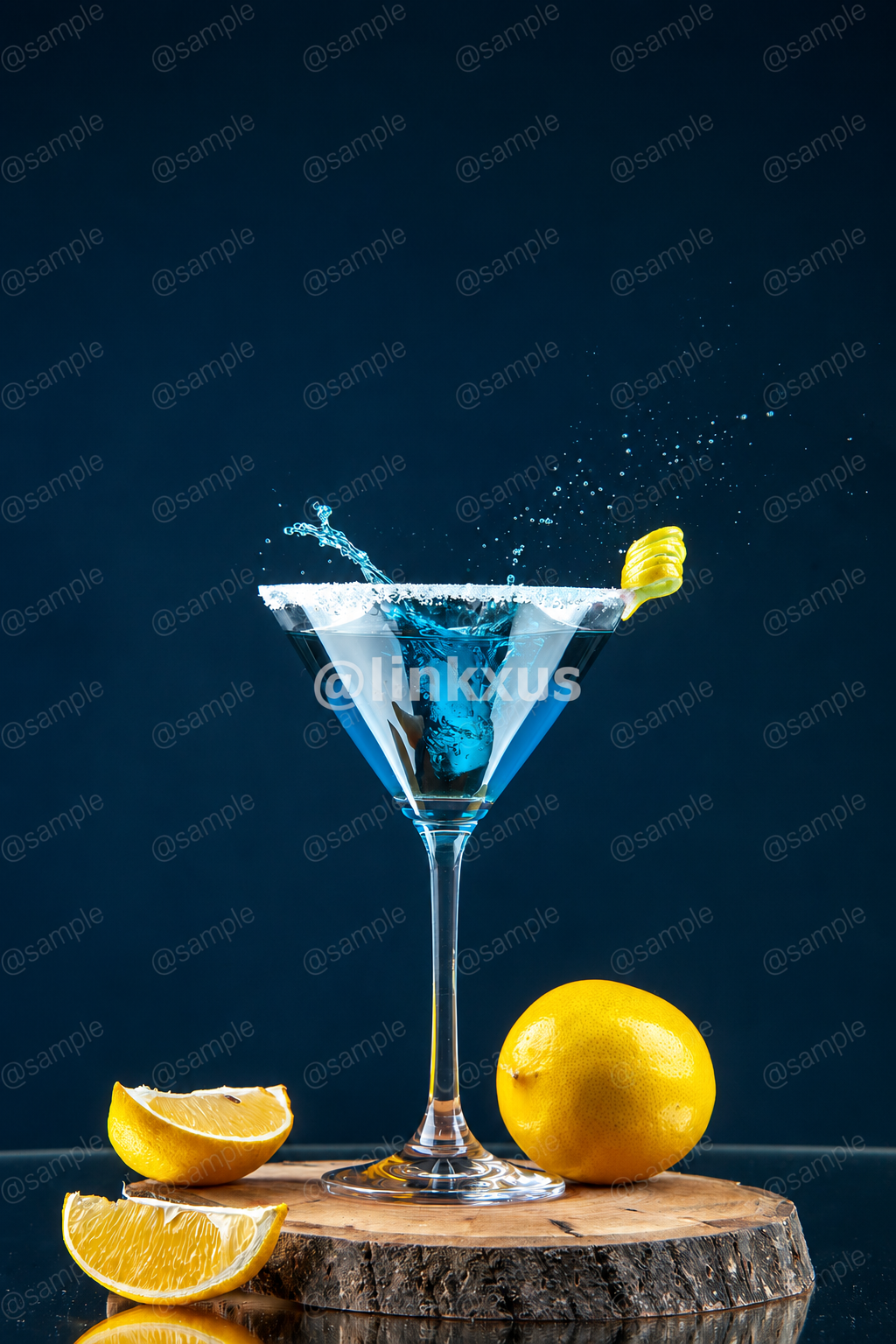 LEMON BLUE MARTINI